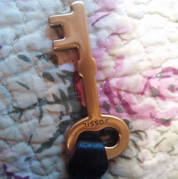 Purse - Picture 3 of 7